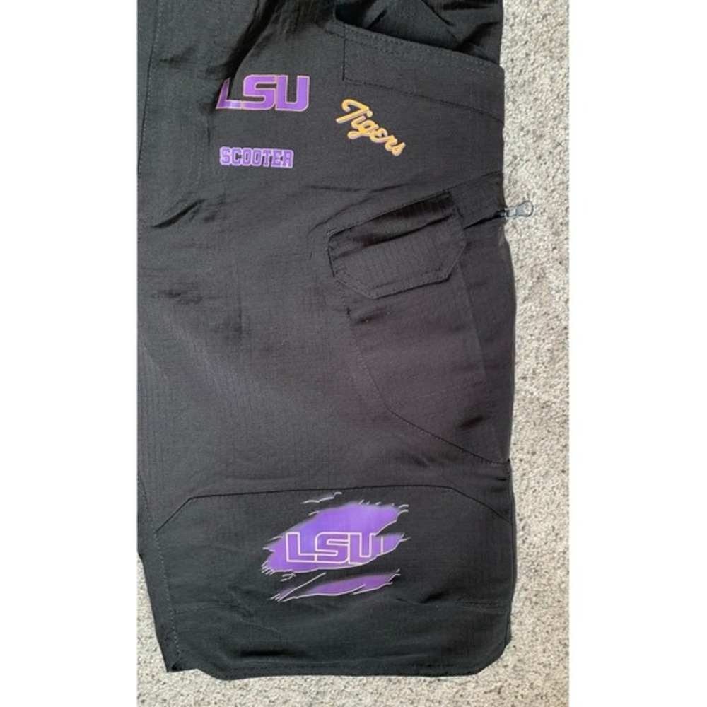 NWOT LSU Football Geaux Tigers Mens LARGE Black Shorts Pockets Sports Louisiana - Picture 3 of 6